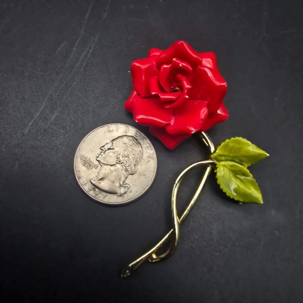 Red Rose Brooch Gold Tone Enamel Leaves Vintage Costume Jewelry - Picture 2 of 5
